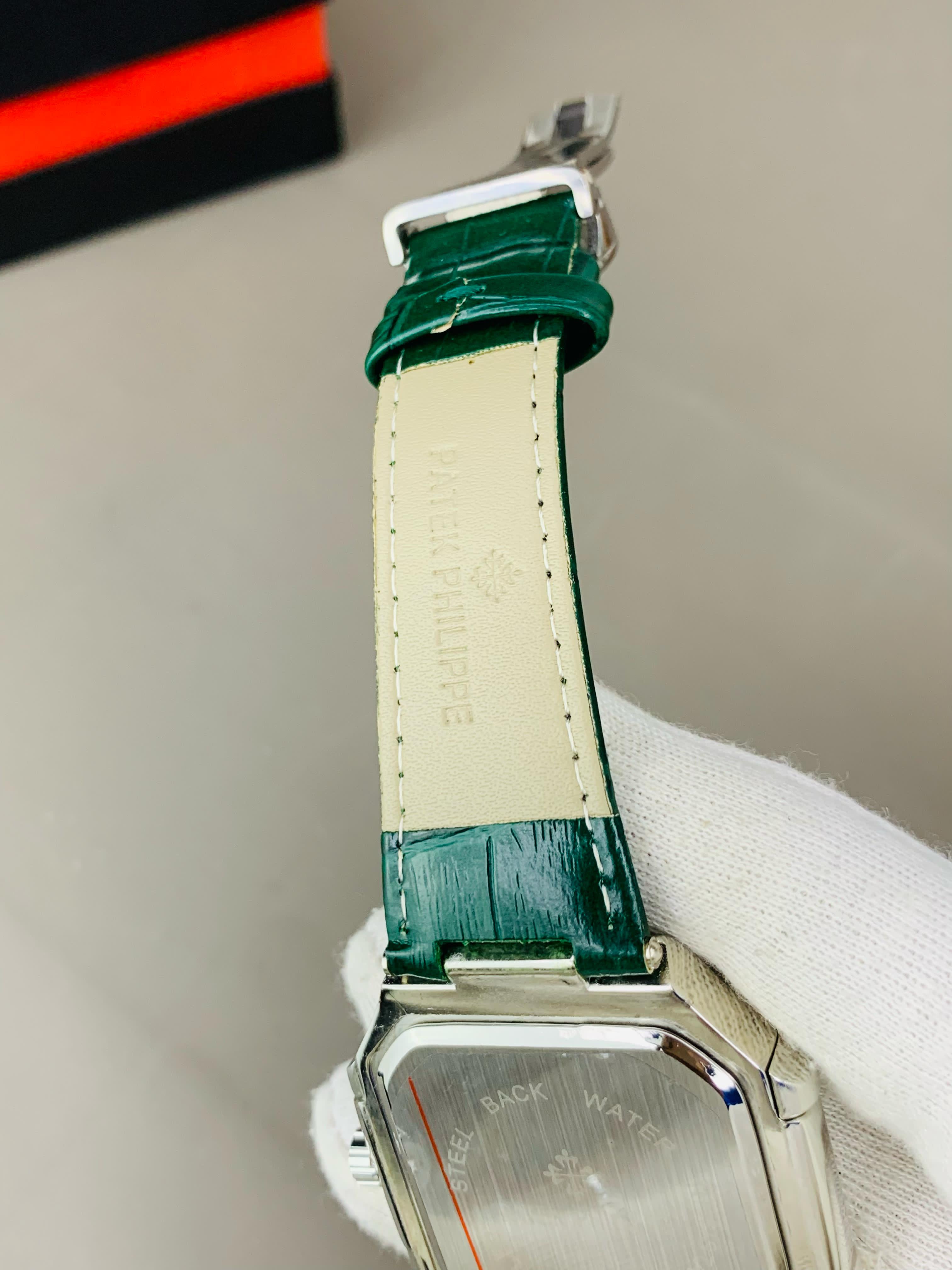 Patek-Phillippe