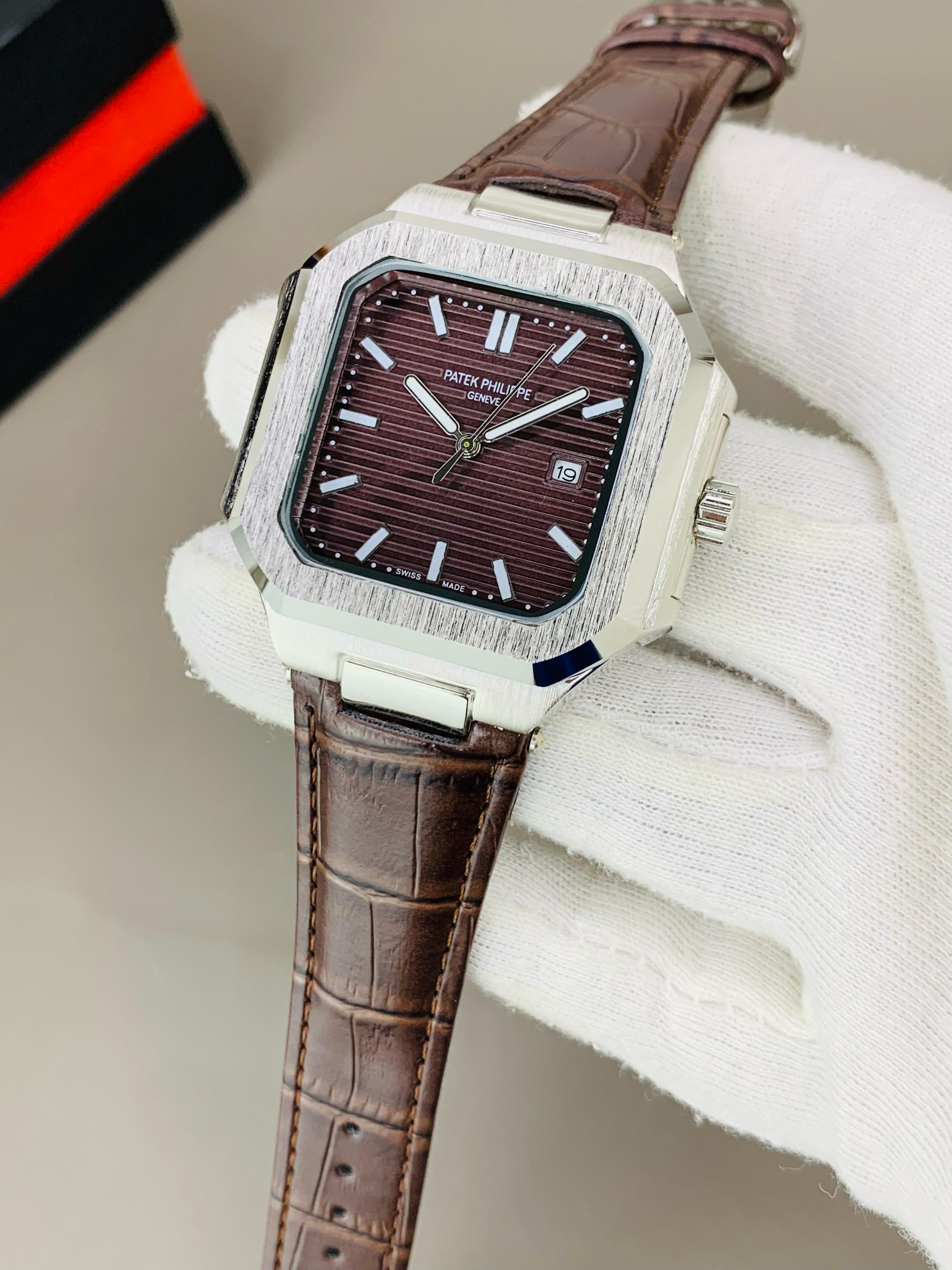 Patek-Phillipe - brown dail
