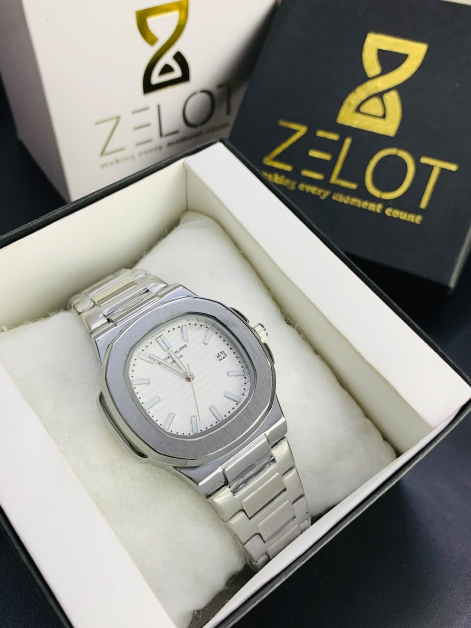Patek-Phillippe | white dail
