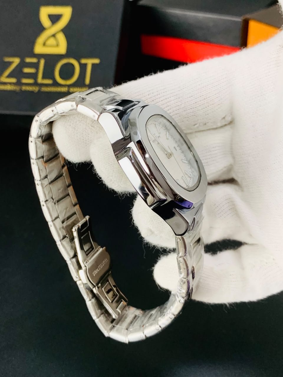 Patek-Phillippe | white dail