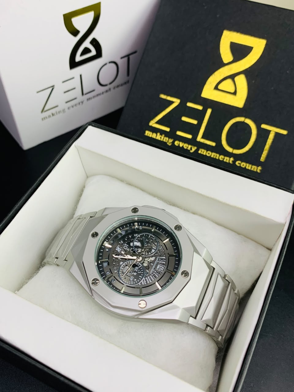 Hublot Daimond Cut Chain | black dail
