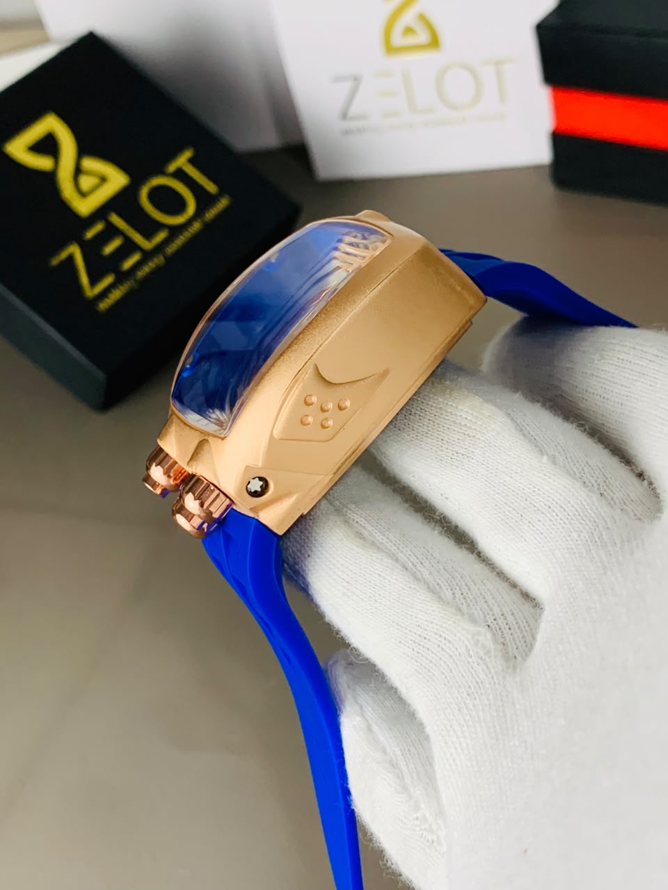 Bugatti Model | copper blue