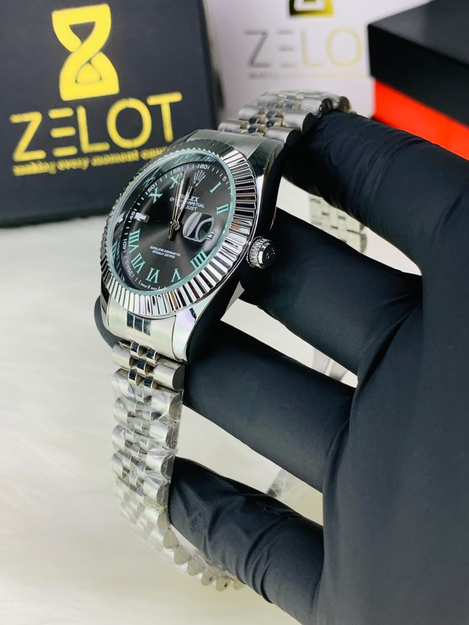 Roman Model Date Just | green