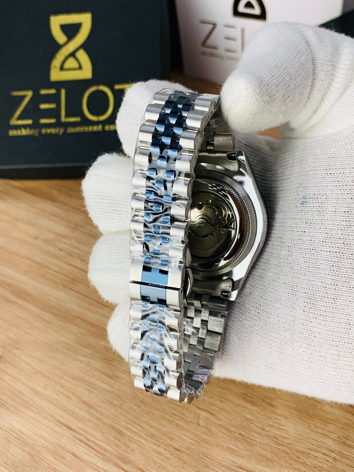 Semi Auto Stone Model | silver blue | jubilee chain